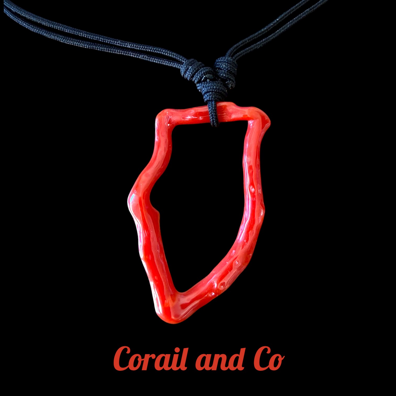 Collier anneau de corail rouge naturel