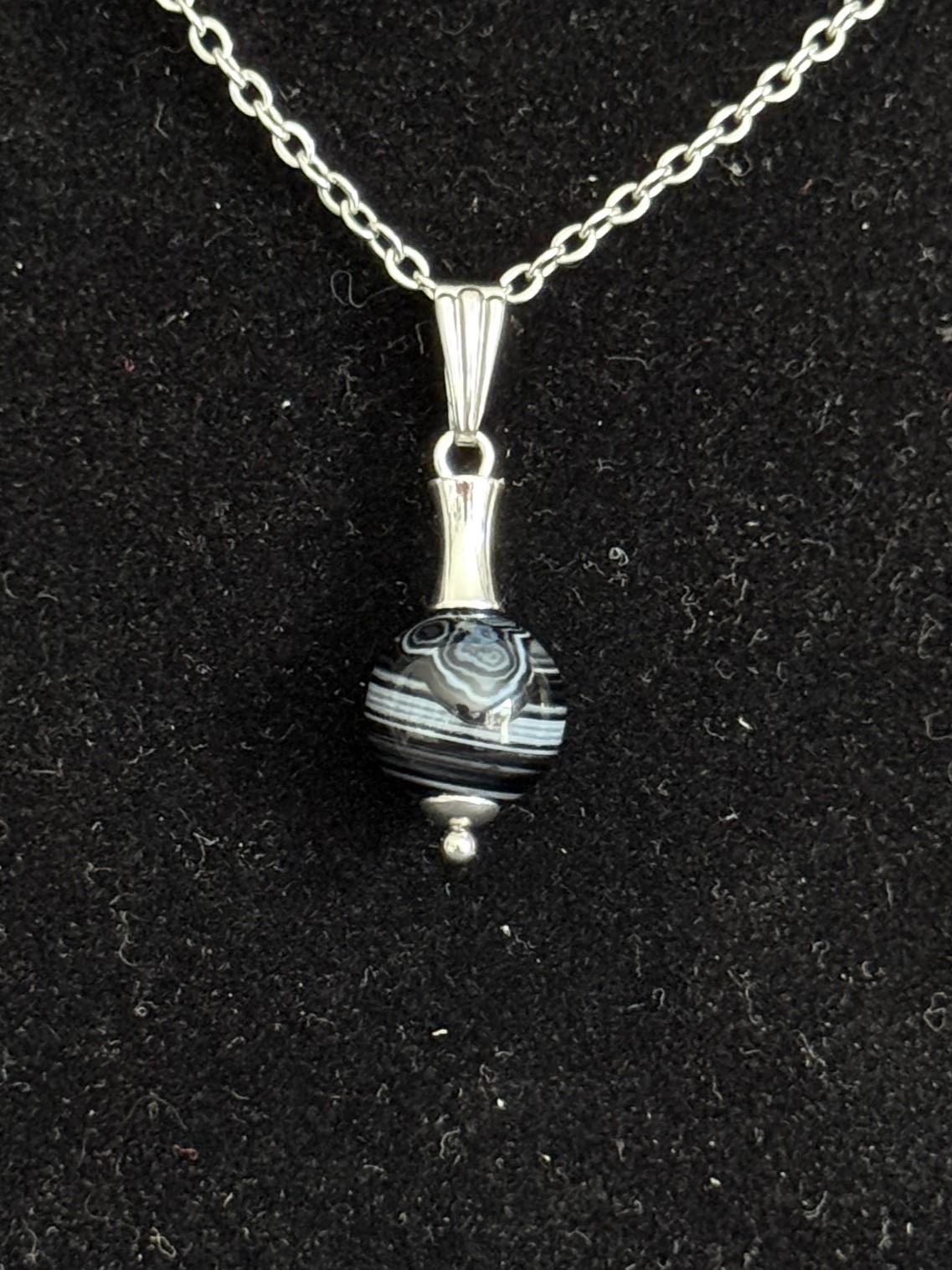 Pendentif "Vibration Minérale" en Sardonyx