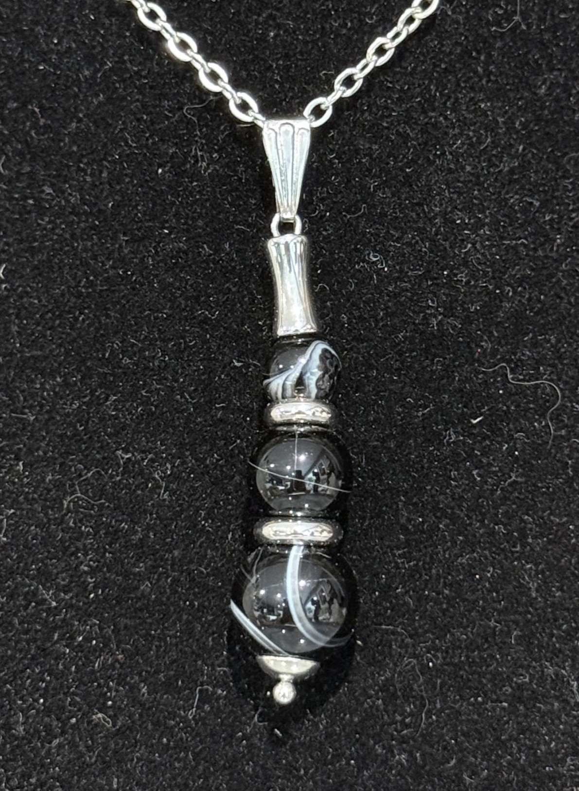 Pendentif "Echo de Gaïa" en Sardonix