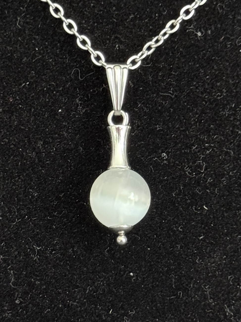 Pendentif "Vibration Minérale" en Sélénite