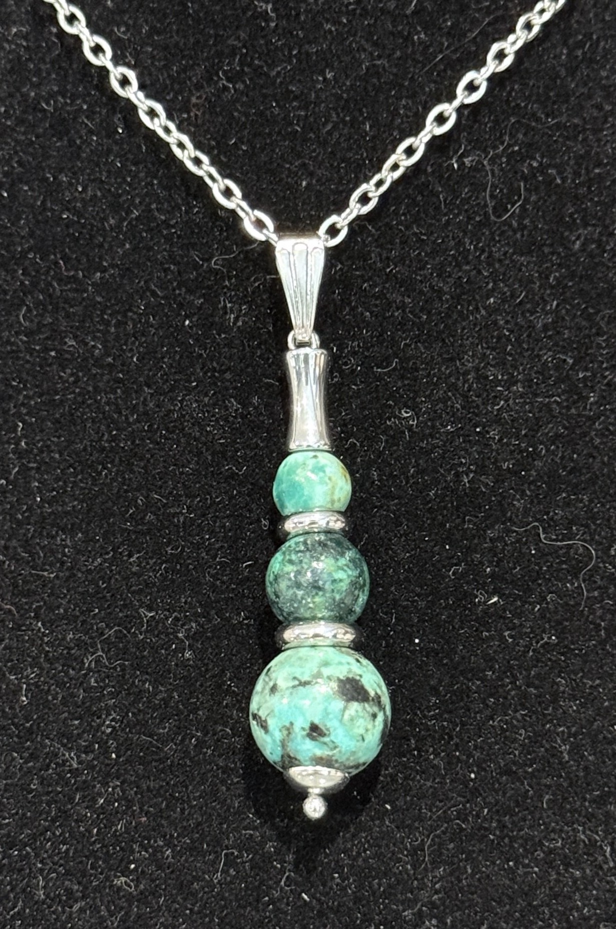 Pendentif "Echo de Gaïa" en Turquoise Afrique
