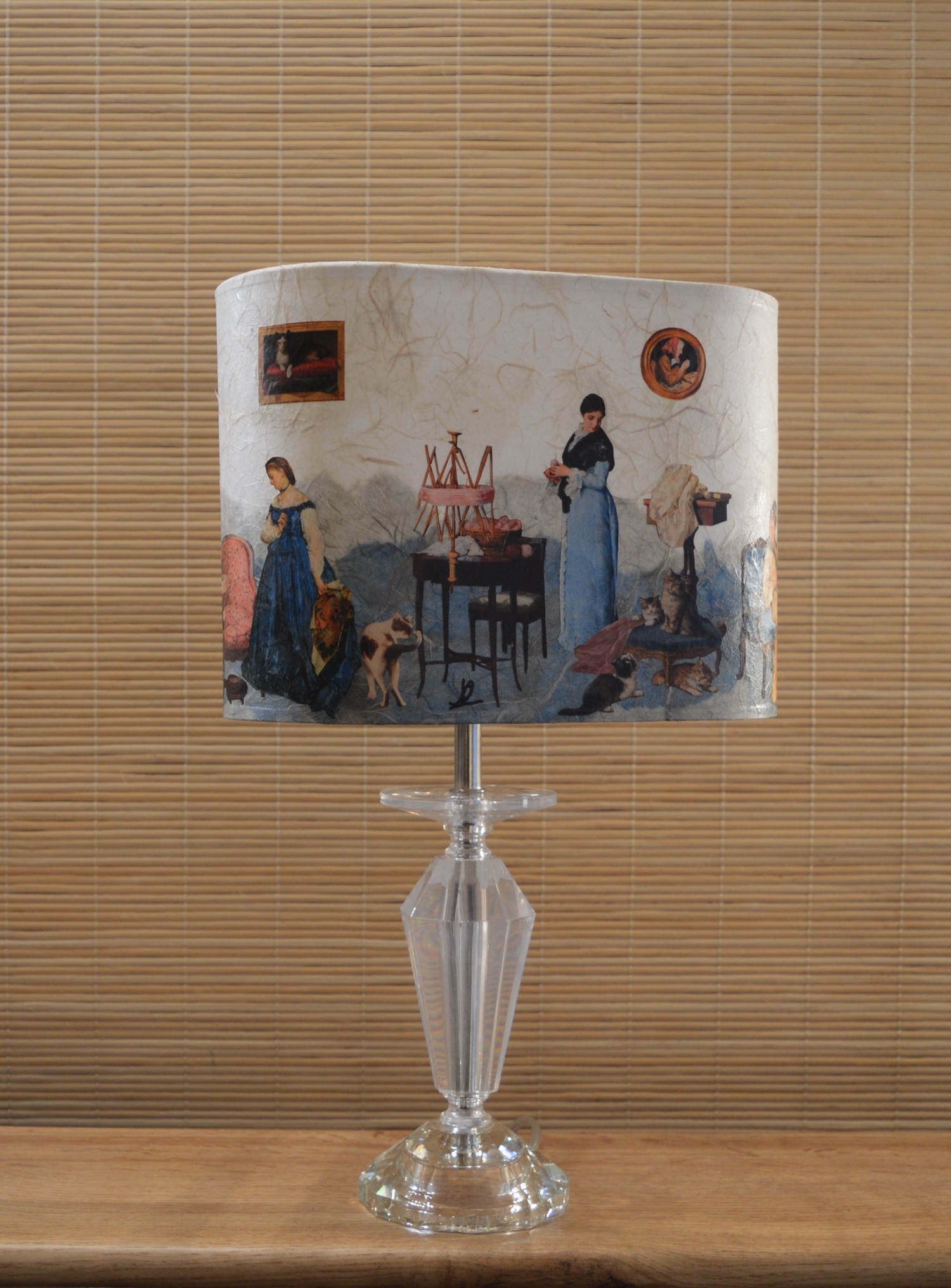 abat-jour triangle arrondi.