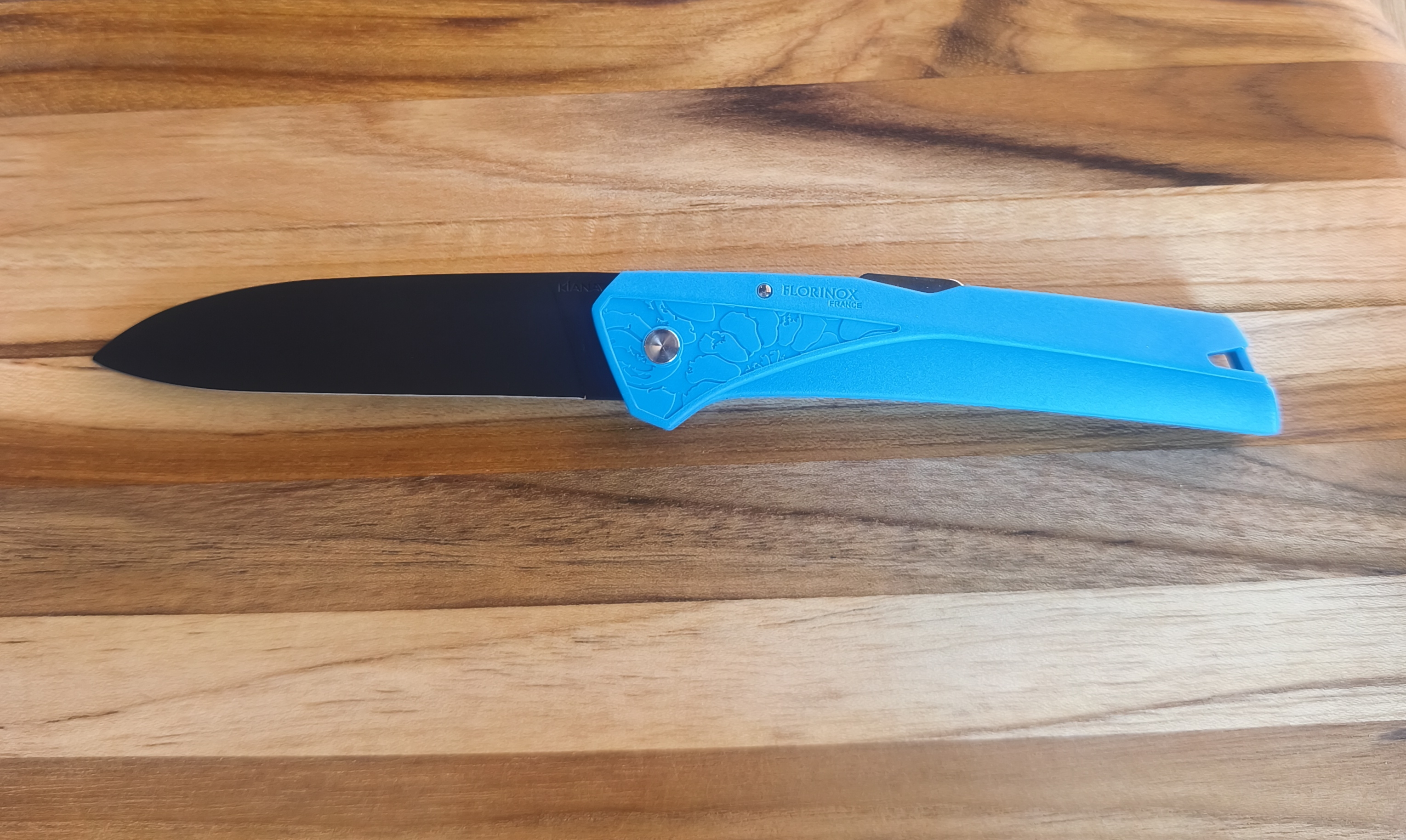 couteau Florinox, FLORINOX KIANA BLEU, lame pleine noire, origine