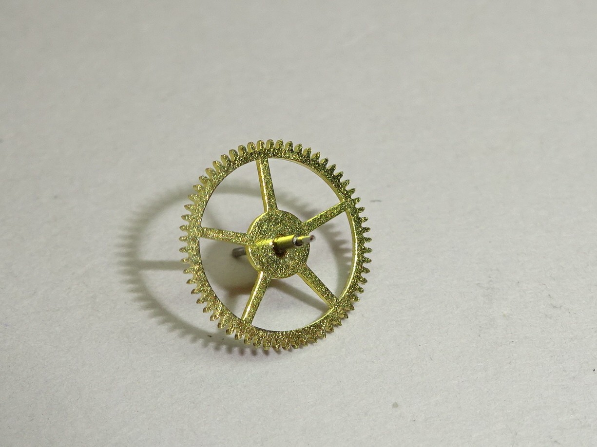 Landeron 4th fourth wheel cal. 48 51 148 149 151 152 153 248 254 / part 225 (ht. 6.19mm)