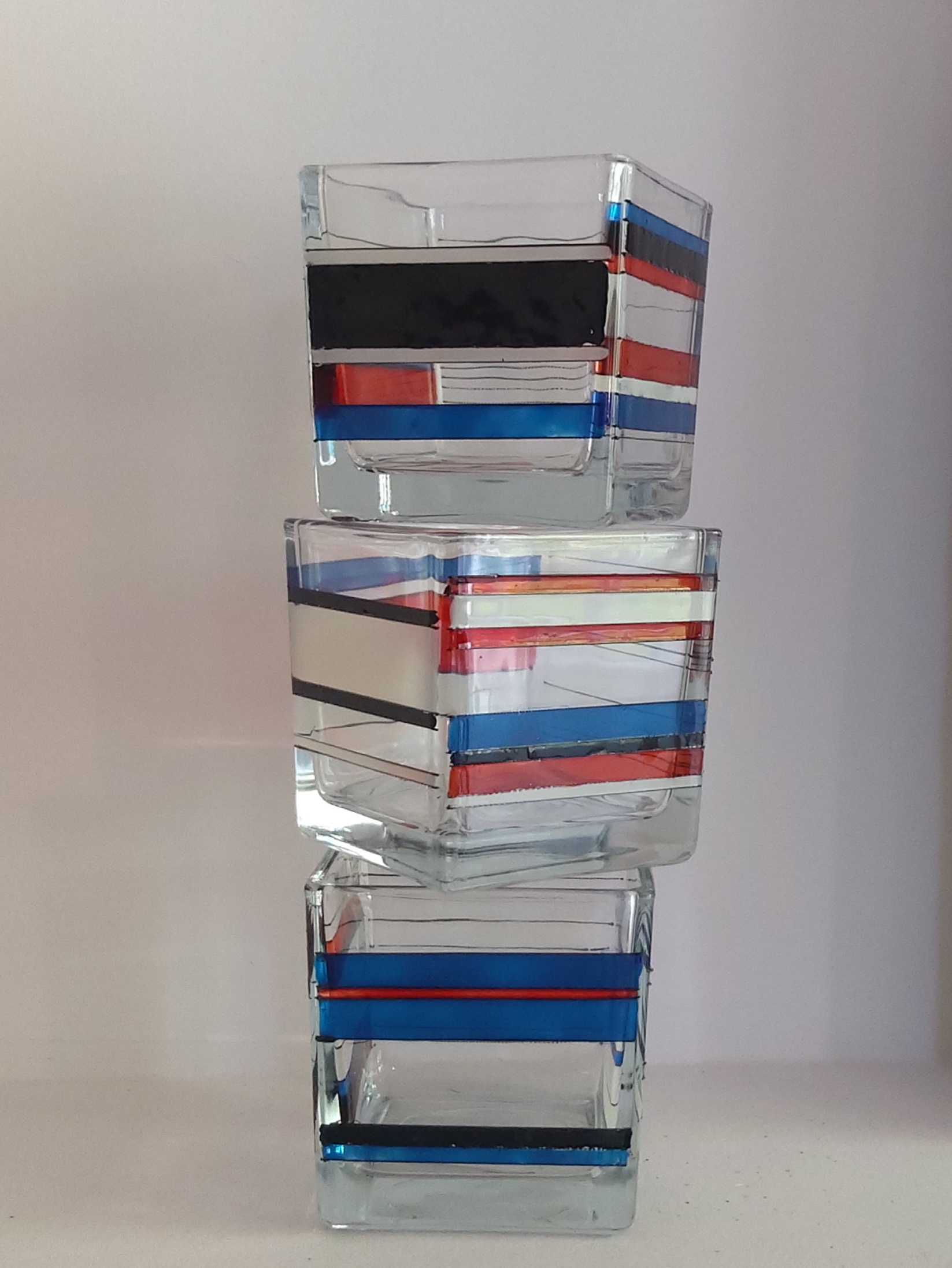 Les mondes parallèles en bleu et rouge