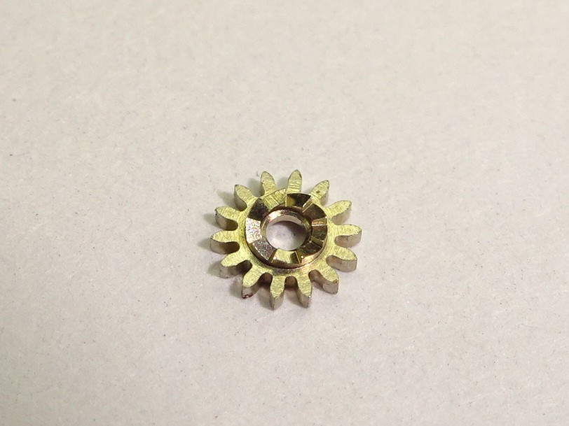 Omega winding pinion 563 564 565 613 750 751 752 / part 1108 (new)