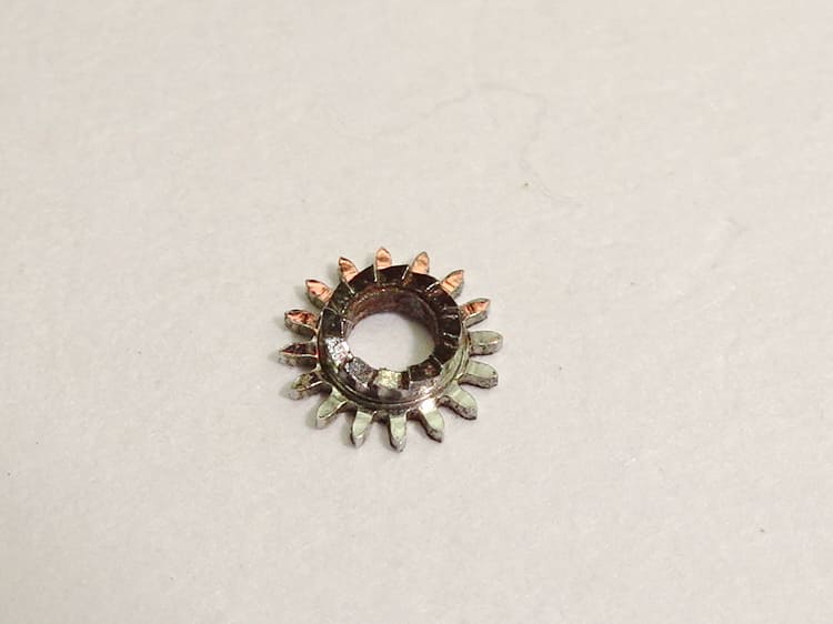 Omega winding pinion 690 / part 1108