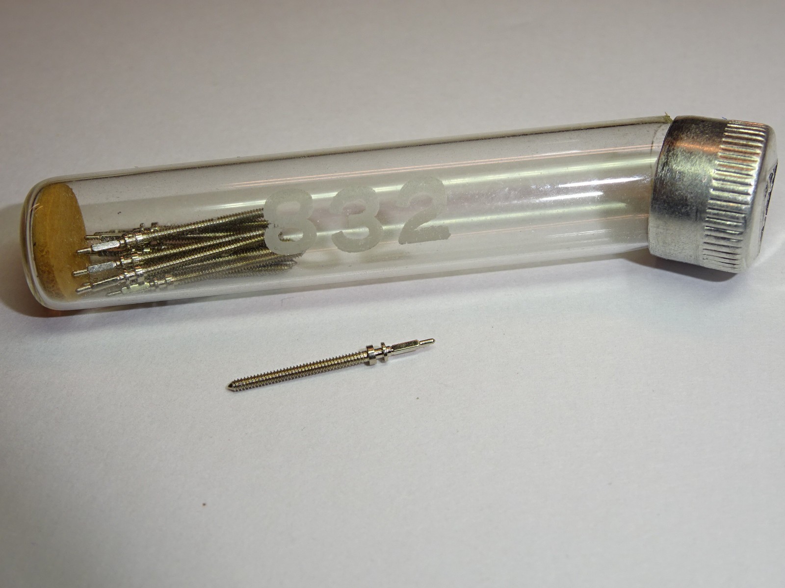 Lip winding stem T13 / DCN 832