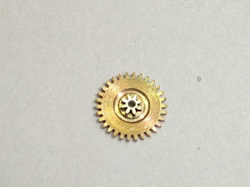 Omega minute wheel cal. 690 / part 1246